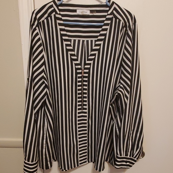 Calvin Klein Tops - Calvin Klein blouse